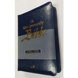 The New Community Bible - Blue Zipped Edition